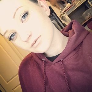 Meet your Posher, Alexis